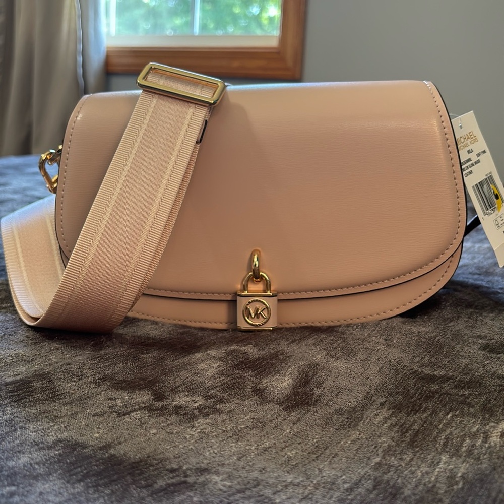 Elegant Blush Pink Crossbody Bag NWT #MK-82